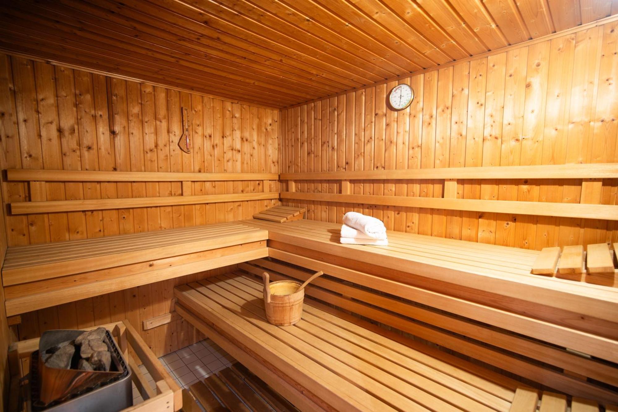 Landhotel & Restaurant Kains Hof Uhlstädt Kültér fotó