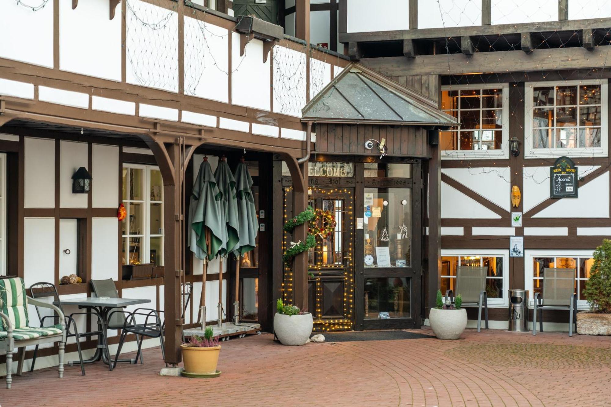 Landhotel & Restaurant Kains Hof Uhlstädt Kültér fotó